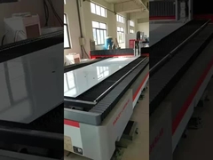 ステンレス鋼のエンクロージャー