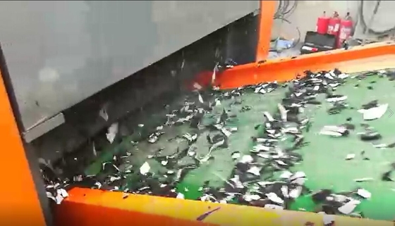 良い価格 2400Fは総括的なガラス繊維の樹脂繊維の打抜き機の切断モーター22KW+22KWを感じた オンライン
